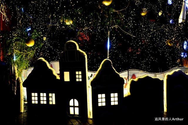 去布拉格别忘了看一场神奇的黑光剧