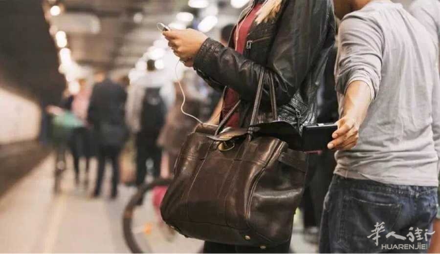 意大利进入 旅游偷盗旺季 : 游客都是 大肥羊 ,