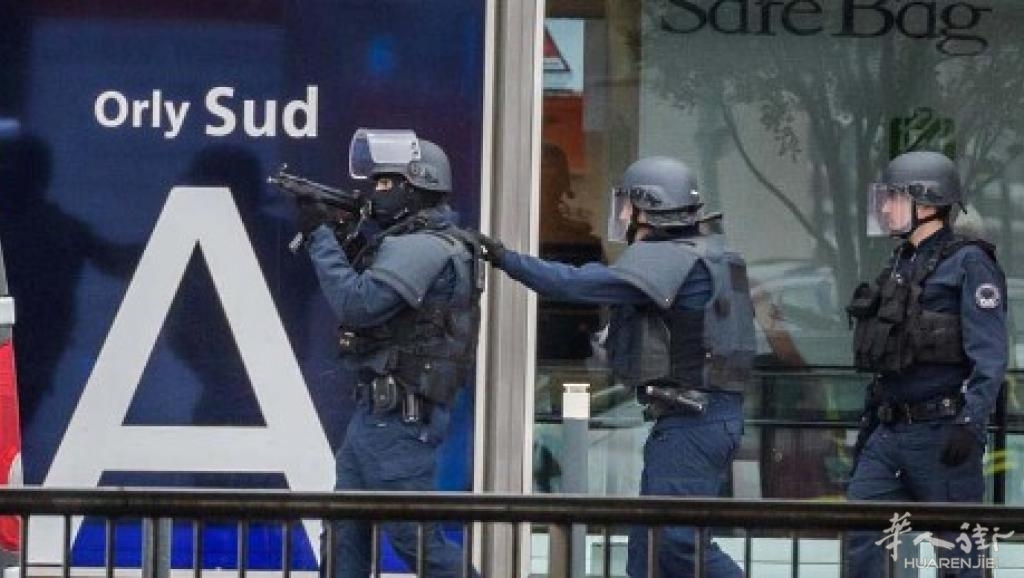 法国国防部长重申哨兵行动重要性