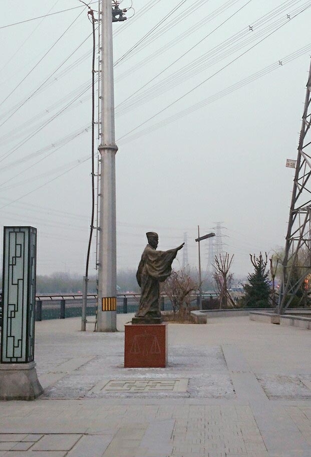 小孩子的长期居留。五年后换照片,可以提早七