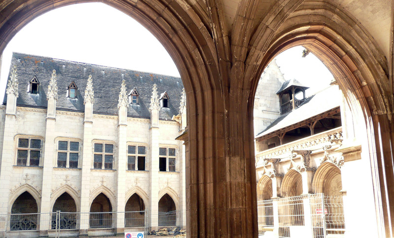 Cloître de la Psalette à Tours Cloître de la Psalette à Tours