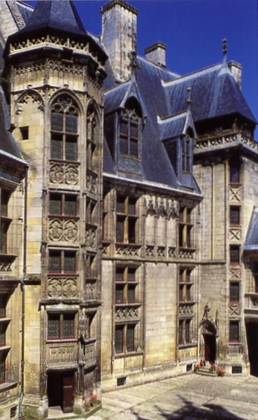 Palais Jacques Coeur à Bourges Palais Jacques Coeur à Bourges