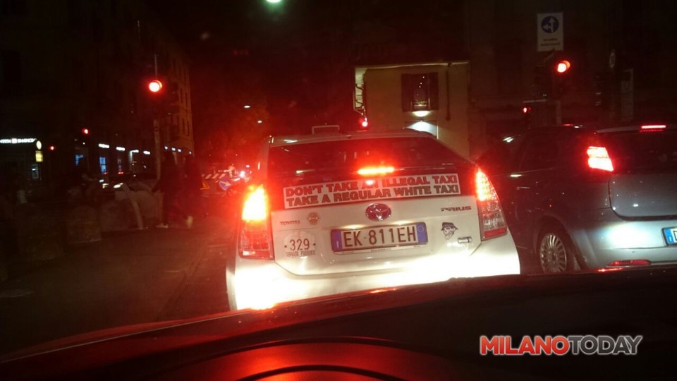 protesta_taxi_milano_notte-2.jpg