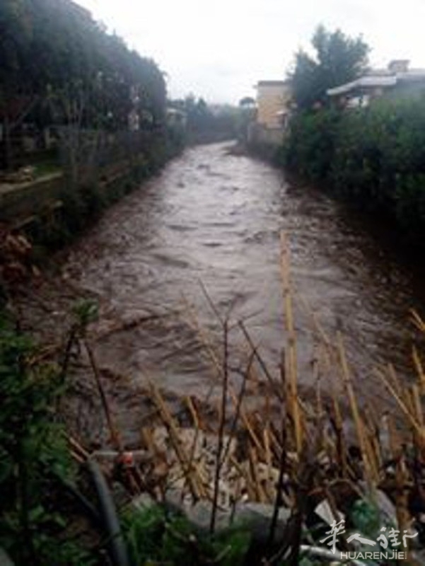 Allagamento fosso via Carcaricola 2.jpg