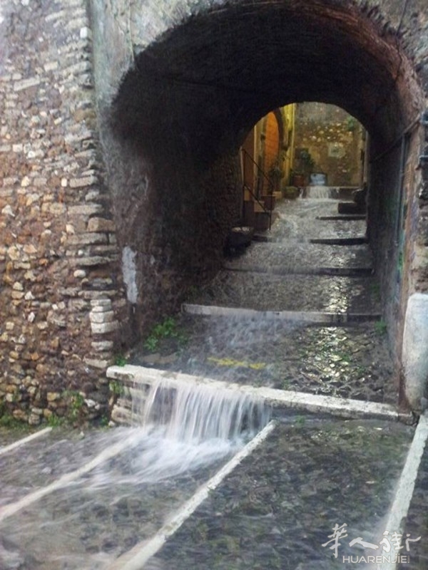 Maltempo Tivoli 14 ottobre 2015 (foto Facebook Brunella T.).jpg