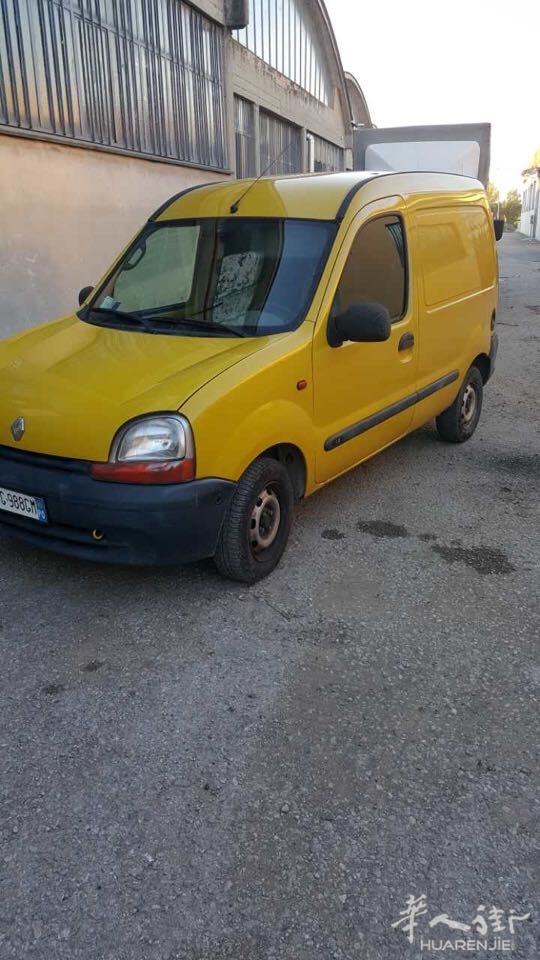 雷诺小货车转让,适合工场拿货.价格800欧