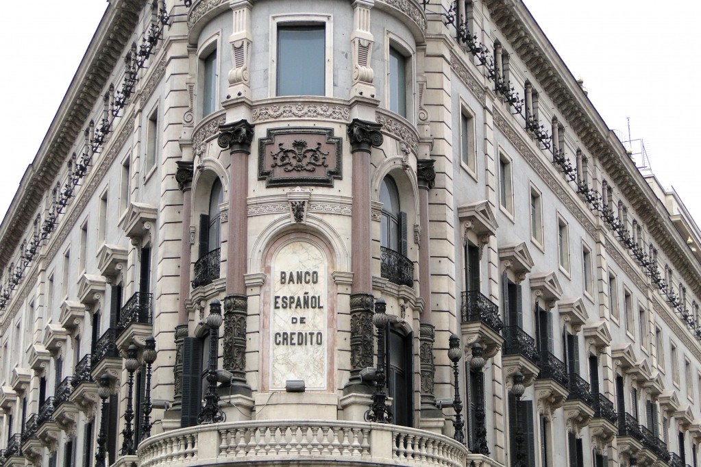 Building_of_Banco_Espanol_de_Credito_-_Madrid_-_Spain.jpg