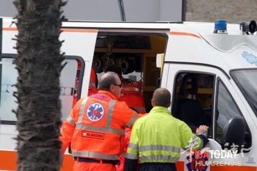 ambulanza sparatoria-2.jpg