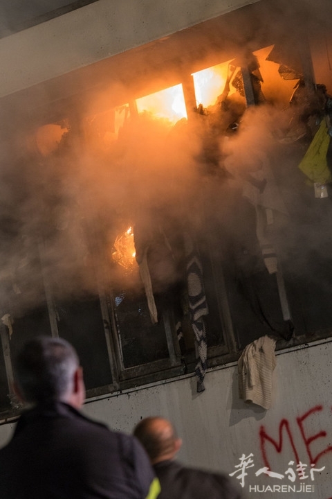 1805087_Fracassi_incendioCapCinese-10.jpg