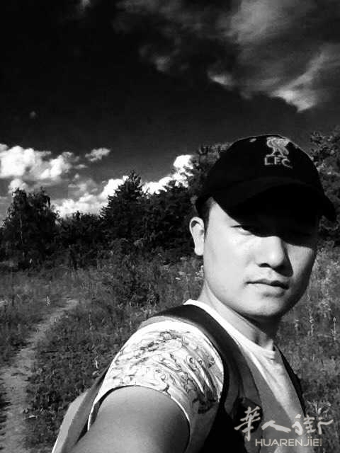 一个人在德国工作打拼，时常会想念故乡的云和亲人，无