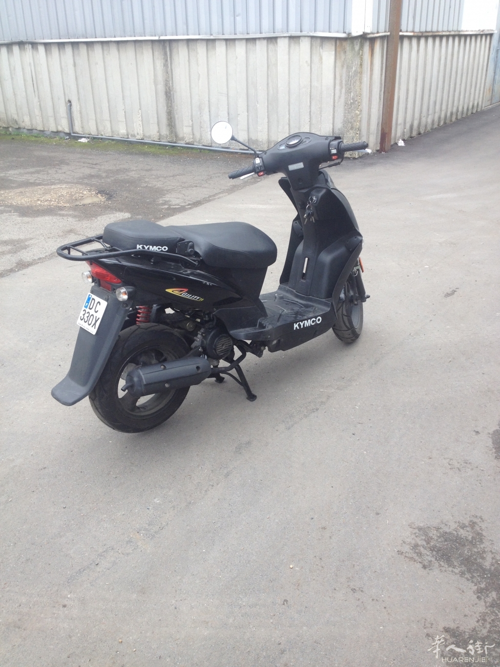 出售一部光阳50摩托车,500欧,14000公里