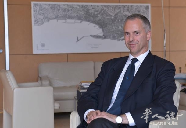 主教炫风驾到,热那亚刮起宗教热潮