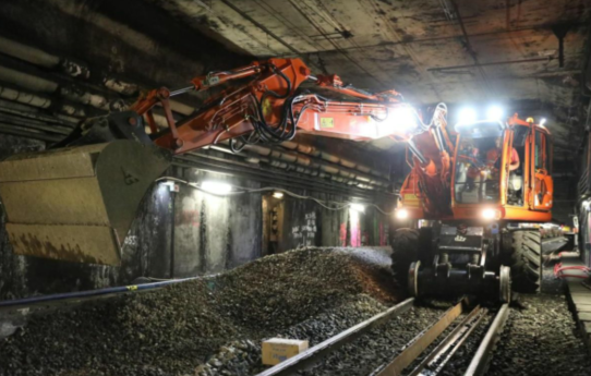 RER-A线地铁终于修完要恢复通行了