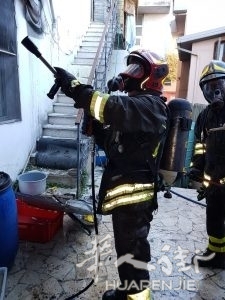 【视频】泰拉莫省一华人餐厅厨房发生火灾