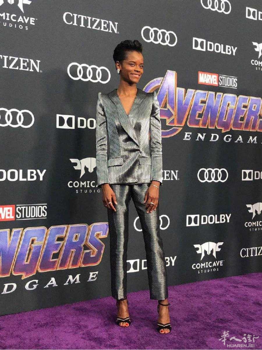 《复仇者联盟4》中国预售票 破6亿