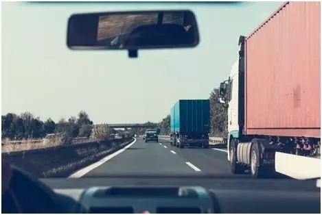 640.webp (11).jpg 史上最"严"道路法: 开车看手机罚款翻3倍!乱停车,翻倍罚! ...