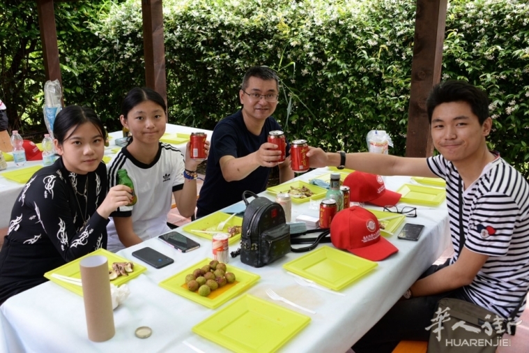 微信?#35745;琠20190616120100.jpg 意大利华人企业协会组织郊游烧烤活动,强化团队合作精神