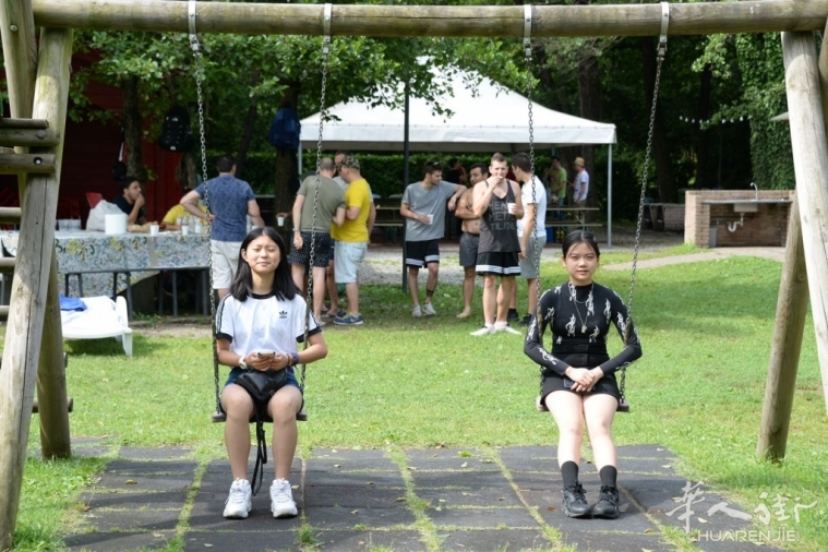 微信?#35745;琠20190616120226.jpg 意大利华人企业协会组织郊游烧烤活动,强化团队合作精神