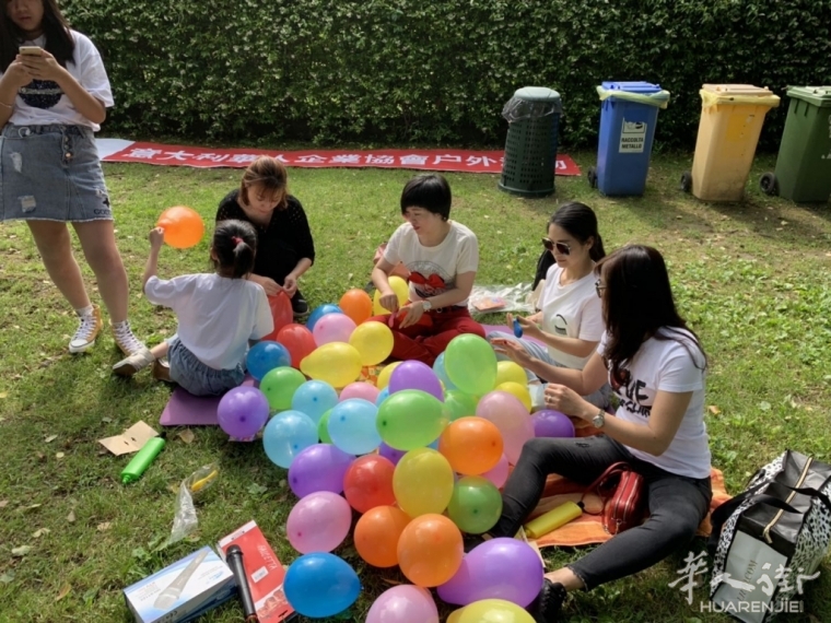微信?#35745;琠20190616120229.jpg 意大利华人企业协会组织郊游烧烤活动,强化团队合作精神