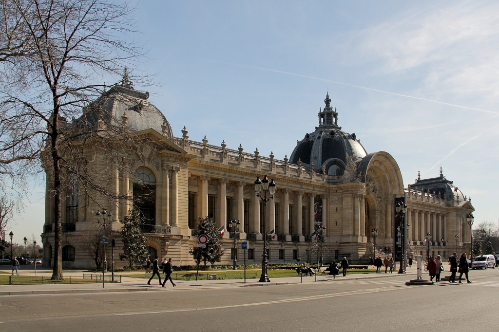 1620px-Facade_of_Petit_Palais,_Paris_6_March_2015.jpg