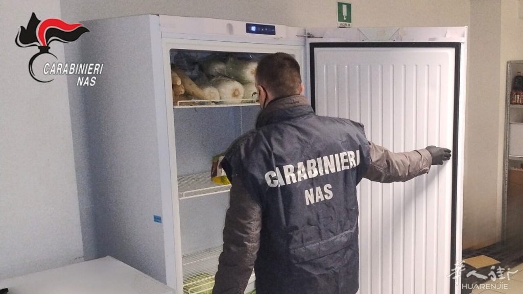 NAS PARMA controlli sicurezza alimentare_ristorante (1).jpg