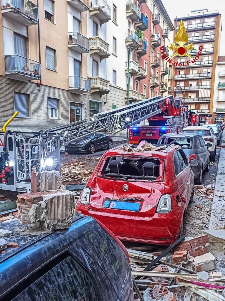 incendio-mansarda-via-nizza-250630-9.jpg