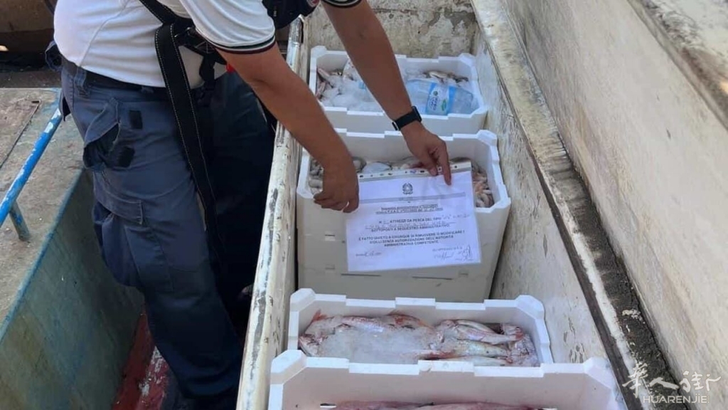 Controlli guardia costiera-2.jpg