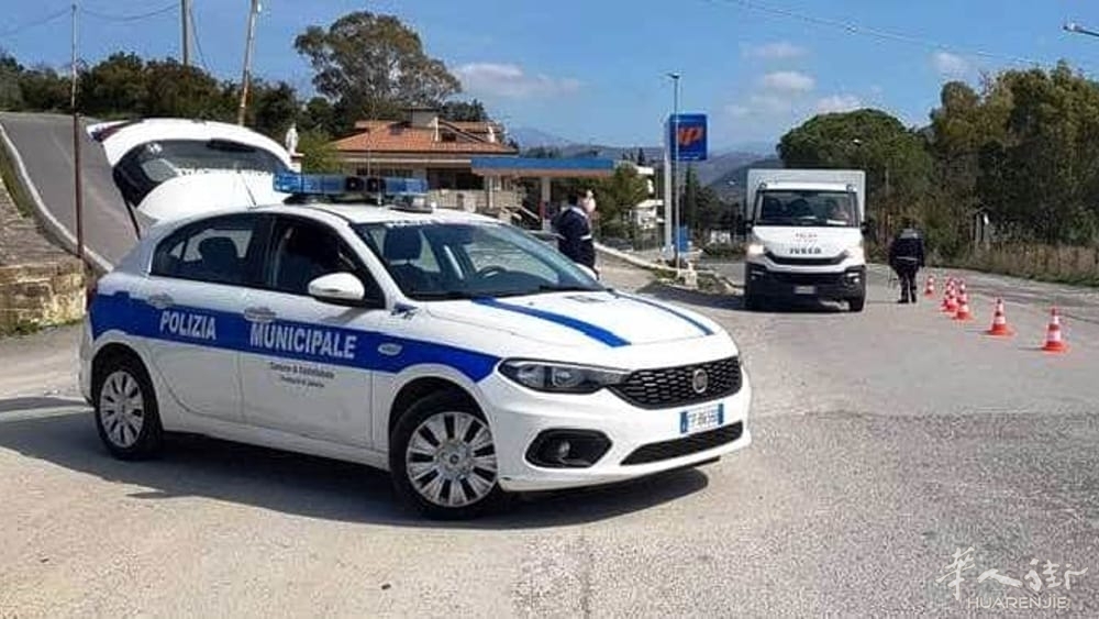 Controlli polizia municipale Castellabate_foto-2-3.jpg