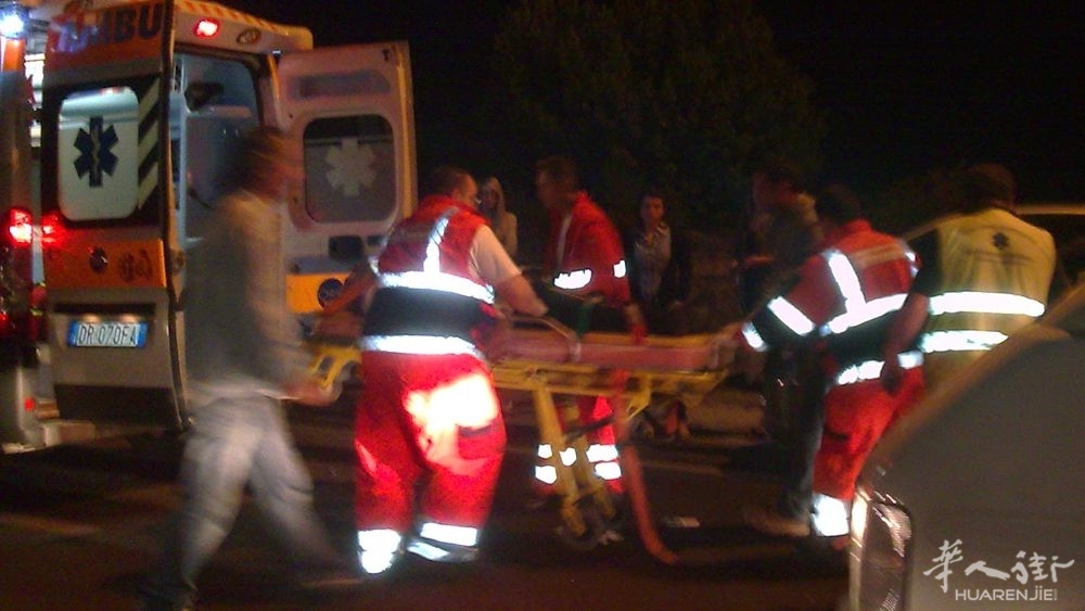 ambulanza-notte-1-3.jpg