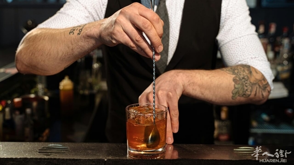 barman pexels.jpg