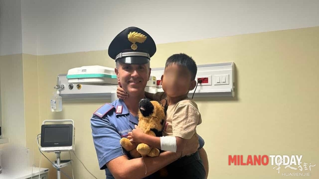 Bambino sale sul bus da solo, ritrovato dai carabinieri.jpeg