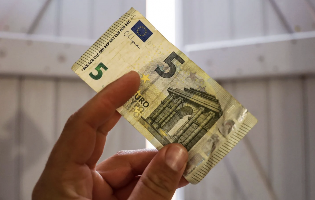 截屏2025-09-11 18.04.57.png