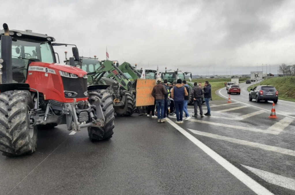 截屏2025-09-22 06.56.27.png