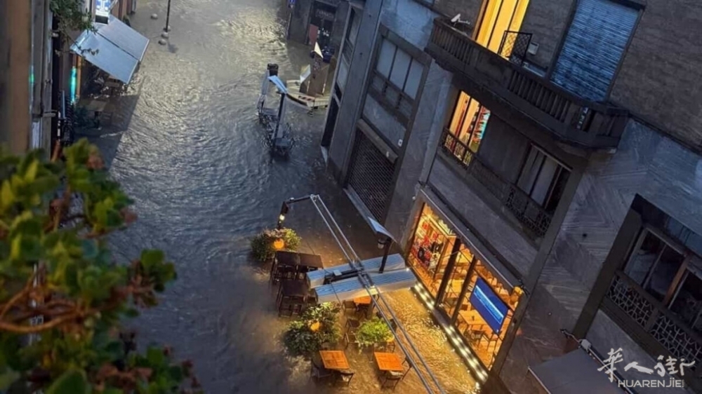 Le immagini di Como sott'acqua.jpeg