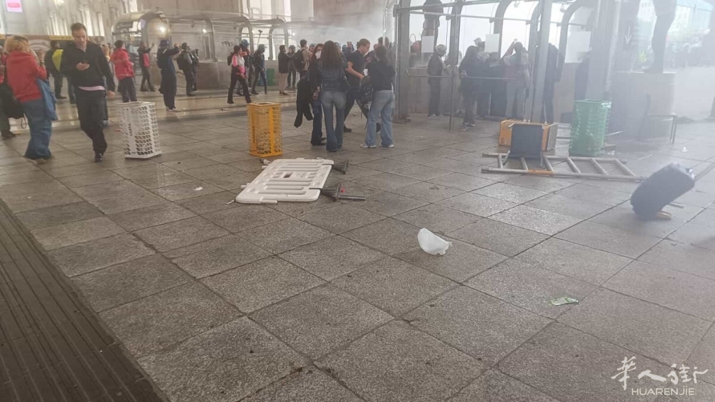 Scontri Propal Stazione Centrale (foto Mannu_Mt) - 2.jpg