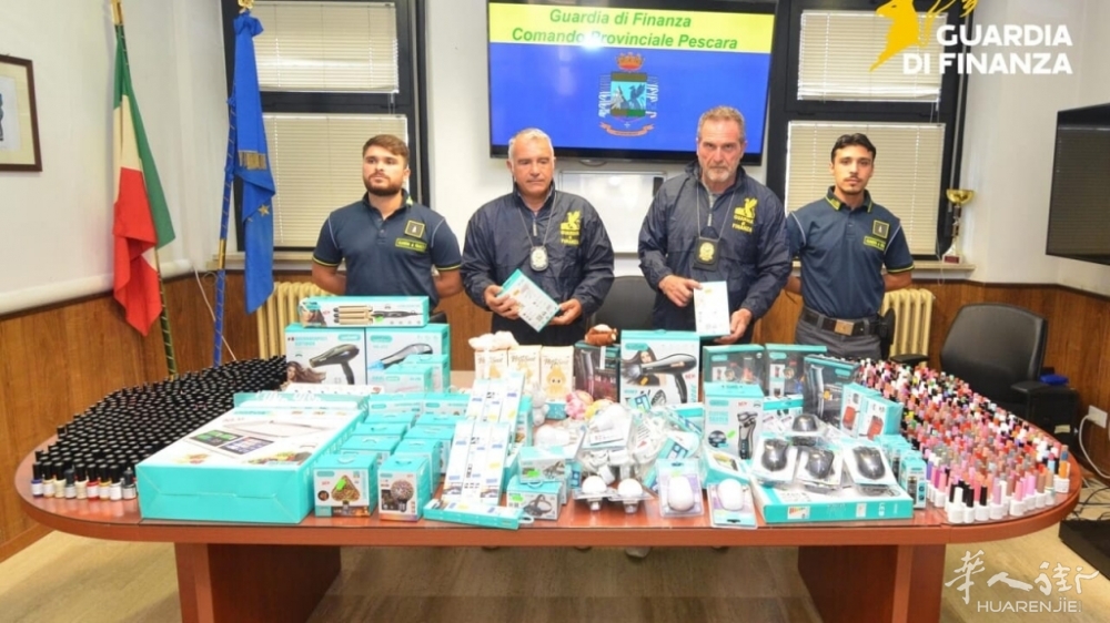 sequestro guardia di finanza smalti tossici giocattoli contraffatti articoli ele.jpg