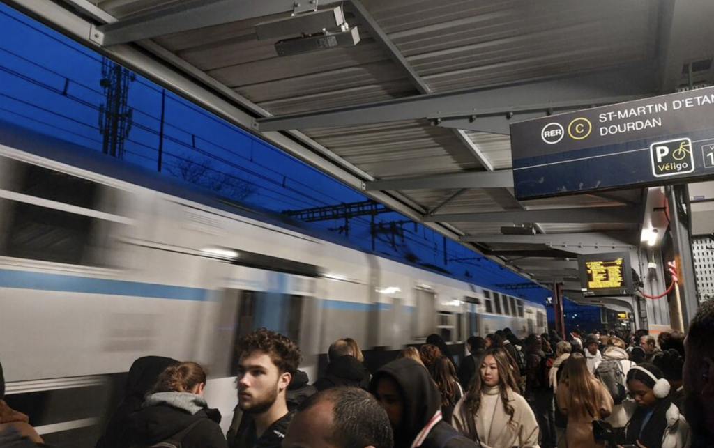 截屏2025-10-03 17.59.05.png