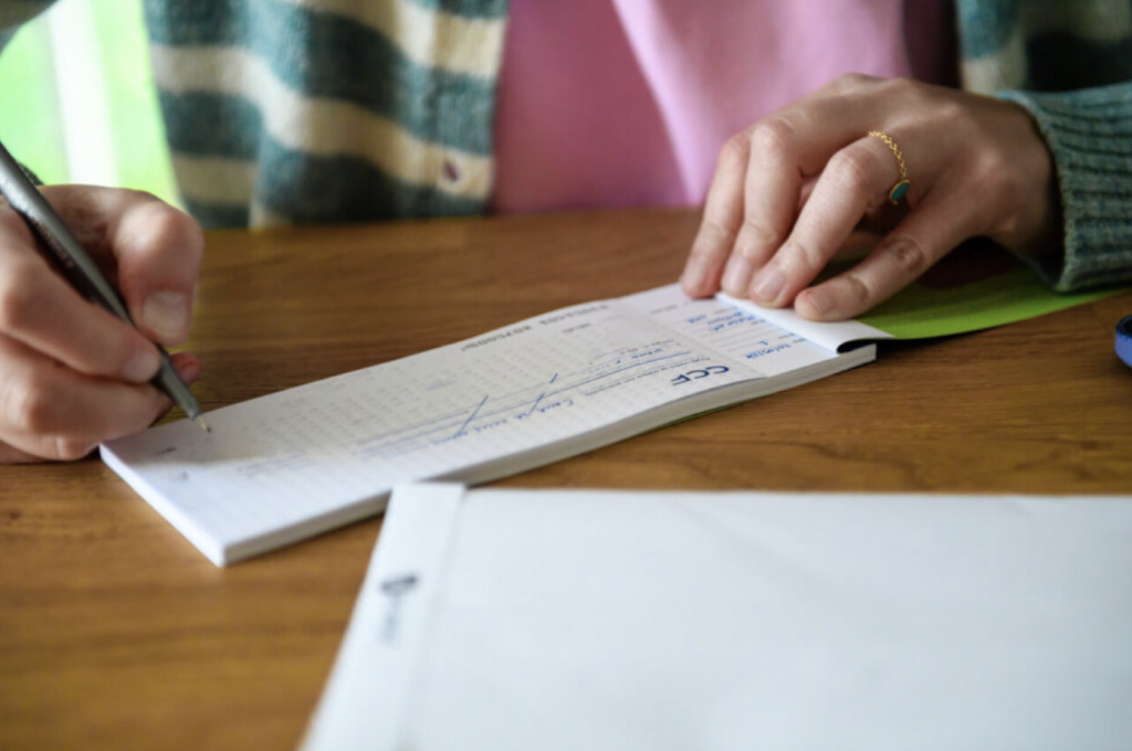 截屏2025-10-08 19.28.18.png