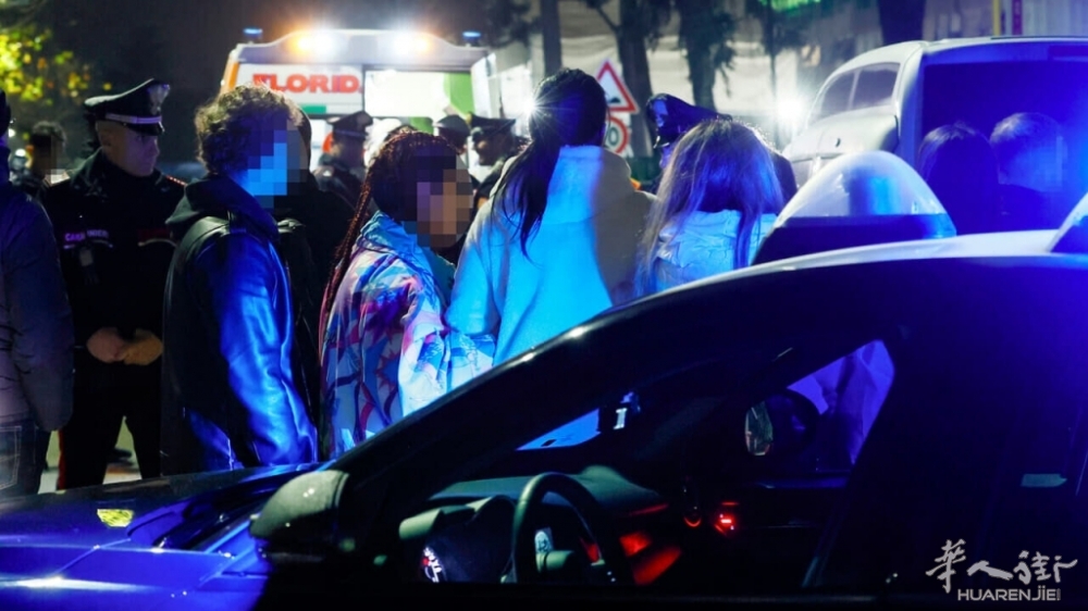 carabinieri ambulanza lapresse-2.jpg