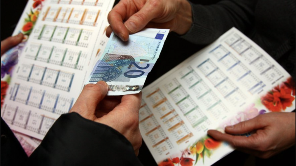 截屏2025-10-24 12.03.26.png