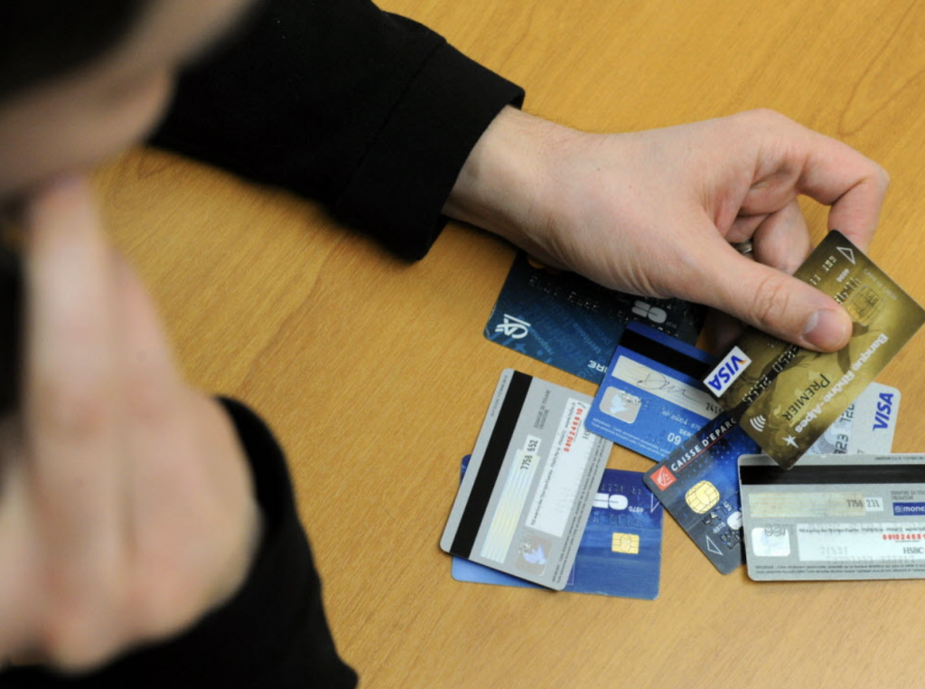 截屏2025-10-28 12.15.01.png