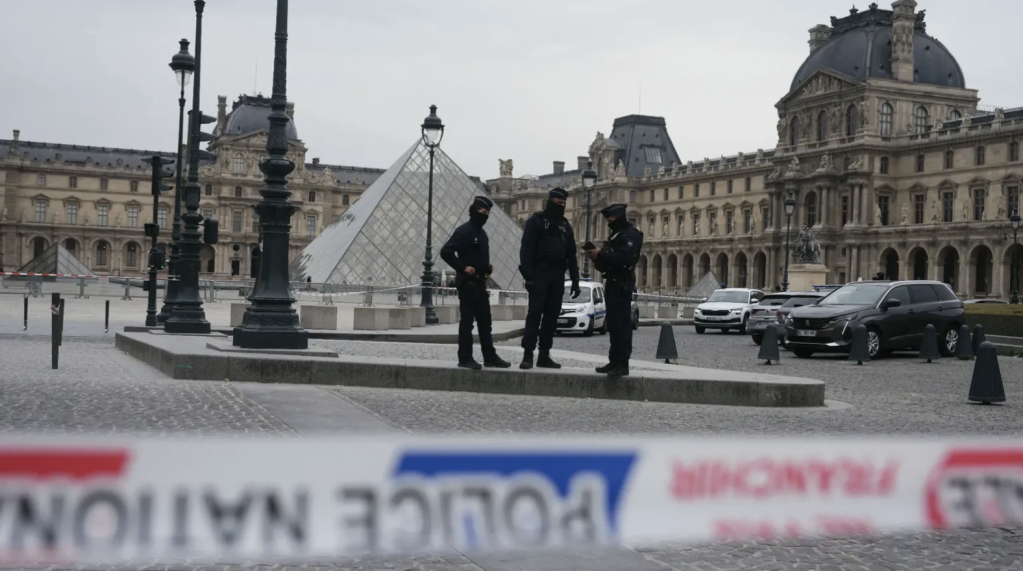 截屏2025-11-13 06.36.26.png