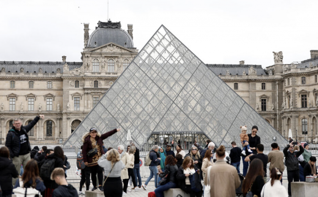 截屏2025-11-28 07.44.45.png