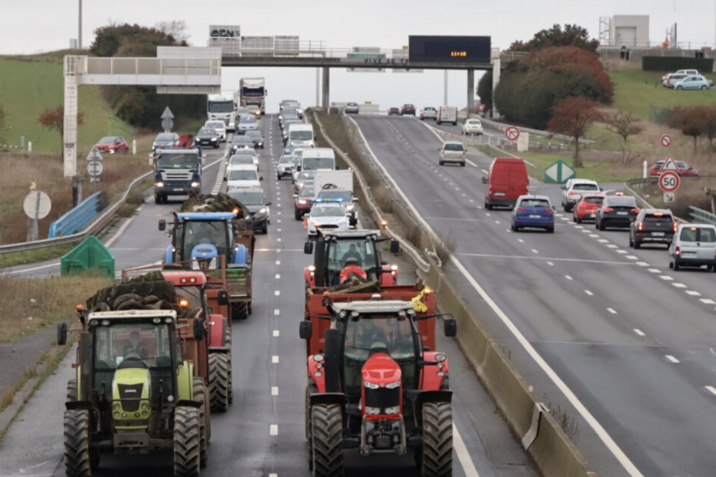 截屏2025-12-19 08.04.57.png