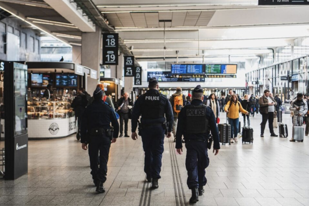 截屏2025-12-20 20.11.33.png