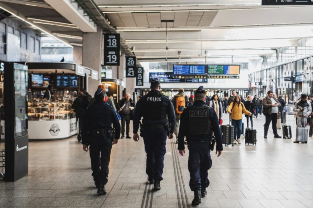 截屏2025-12-20 20.11.33.png