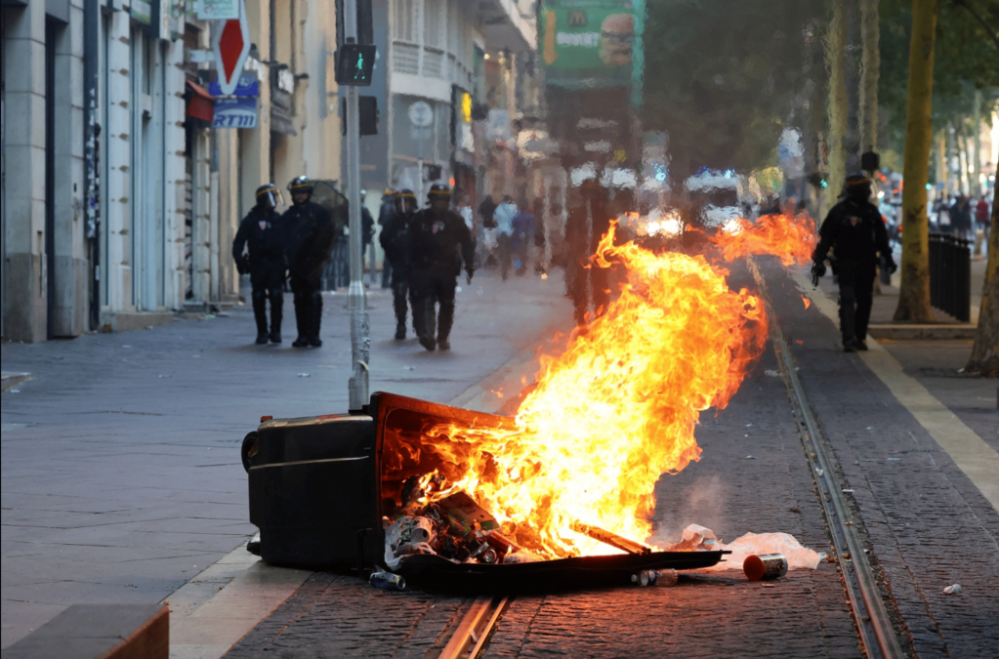 截屏2025-12-21 08.25.15.png