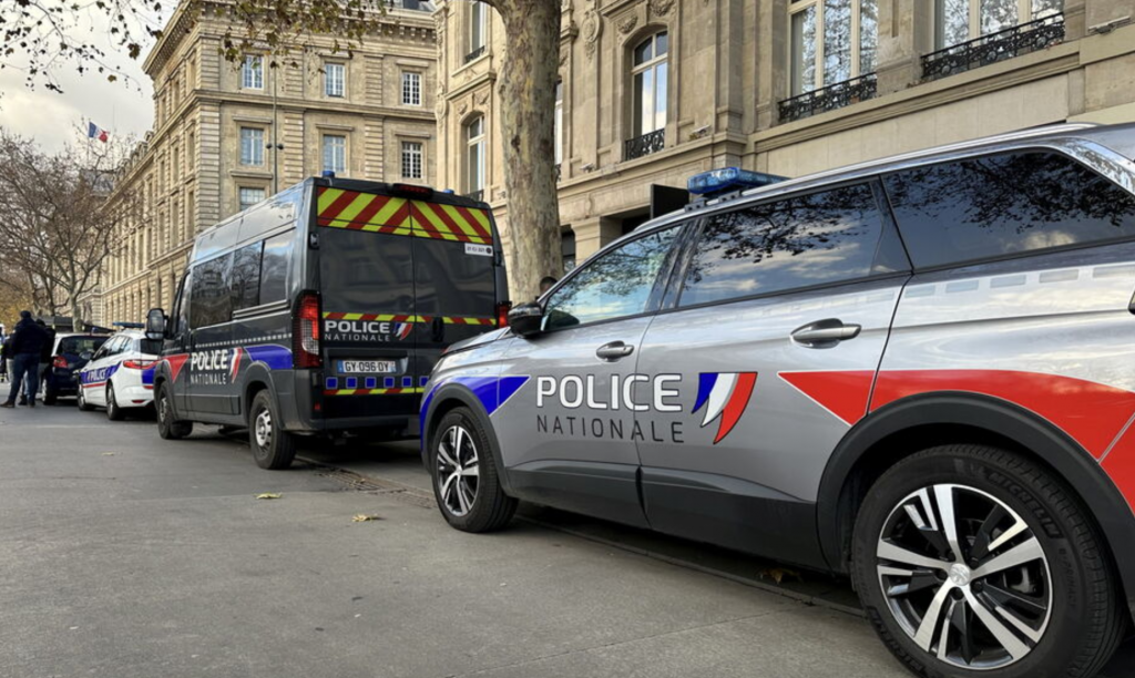 截屏2025-12-24 17.54.49.png