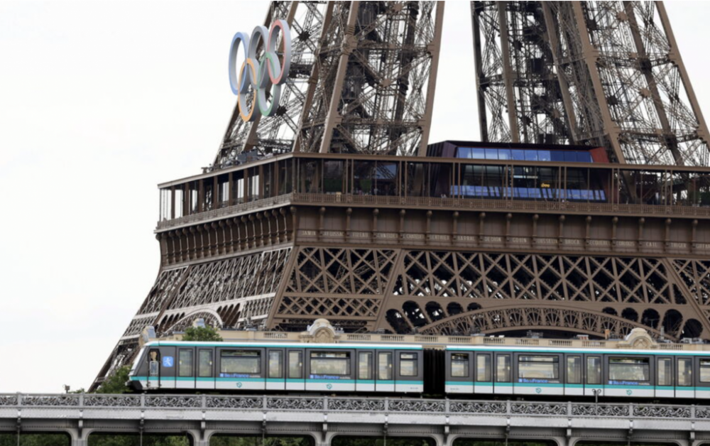 截屏2025-12-24 18.02.21.png