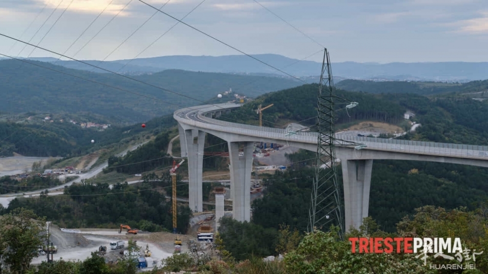 驾照过期，酒驾和毒驾，车内还运送5名走线华人，司机被捕。 ...